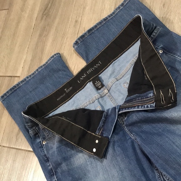 Lane Bryant Bootcut Tighter Tummy Technology Light Wash Jeans size 18 - Picture 7 of 9
